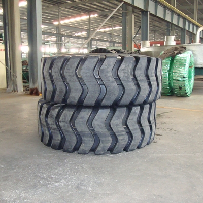Bias Radial Solid E3 L3 รูปแบบ OTR Mining Tyre 1400-25